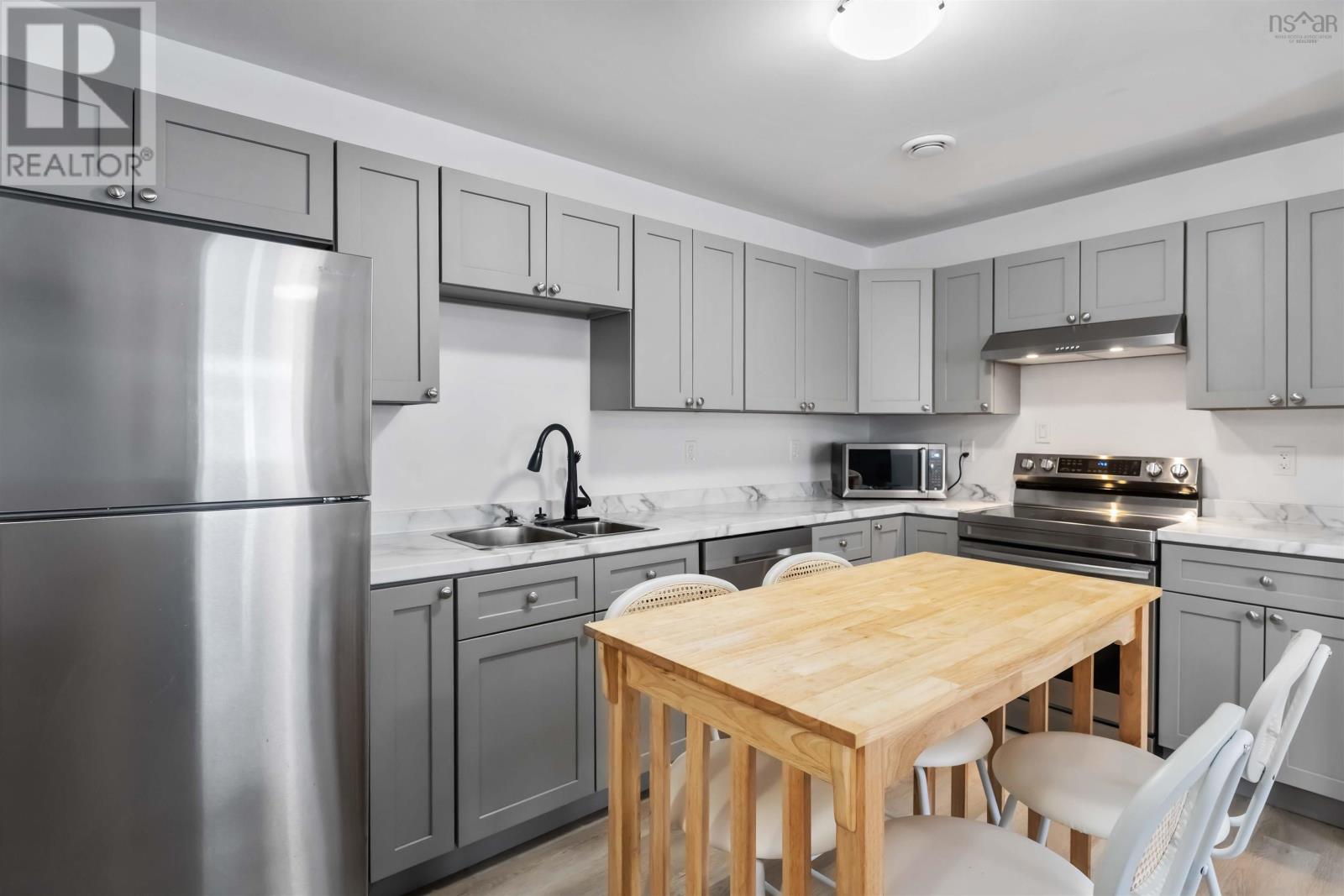 1029 UPPER CHURCH STREET - 12