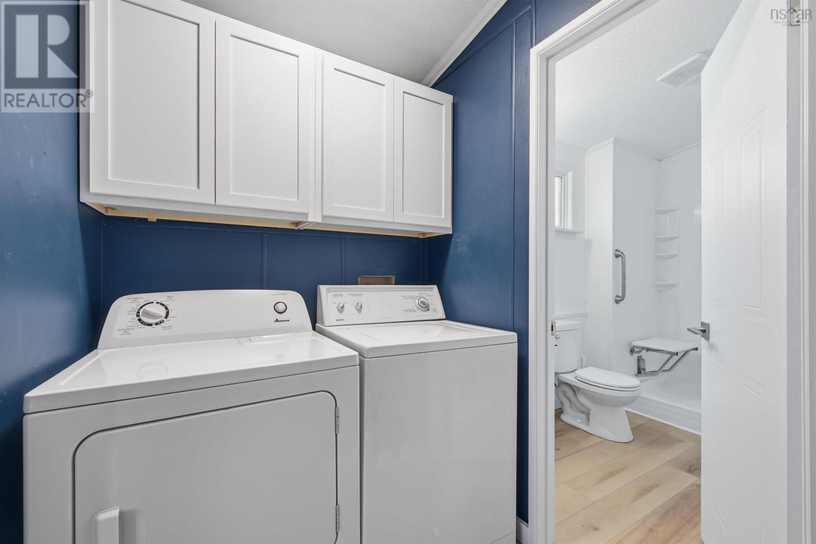 18 JUNIPER CRESCENT - 23