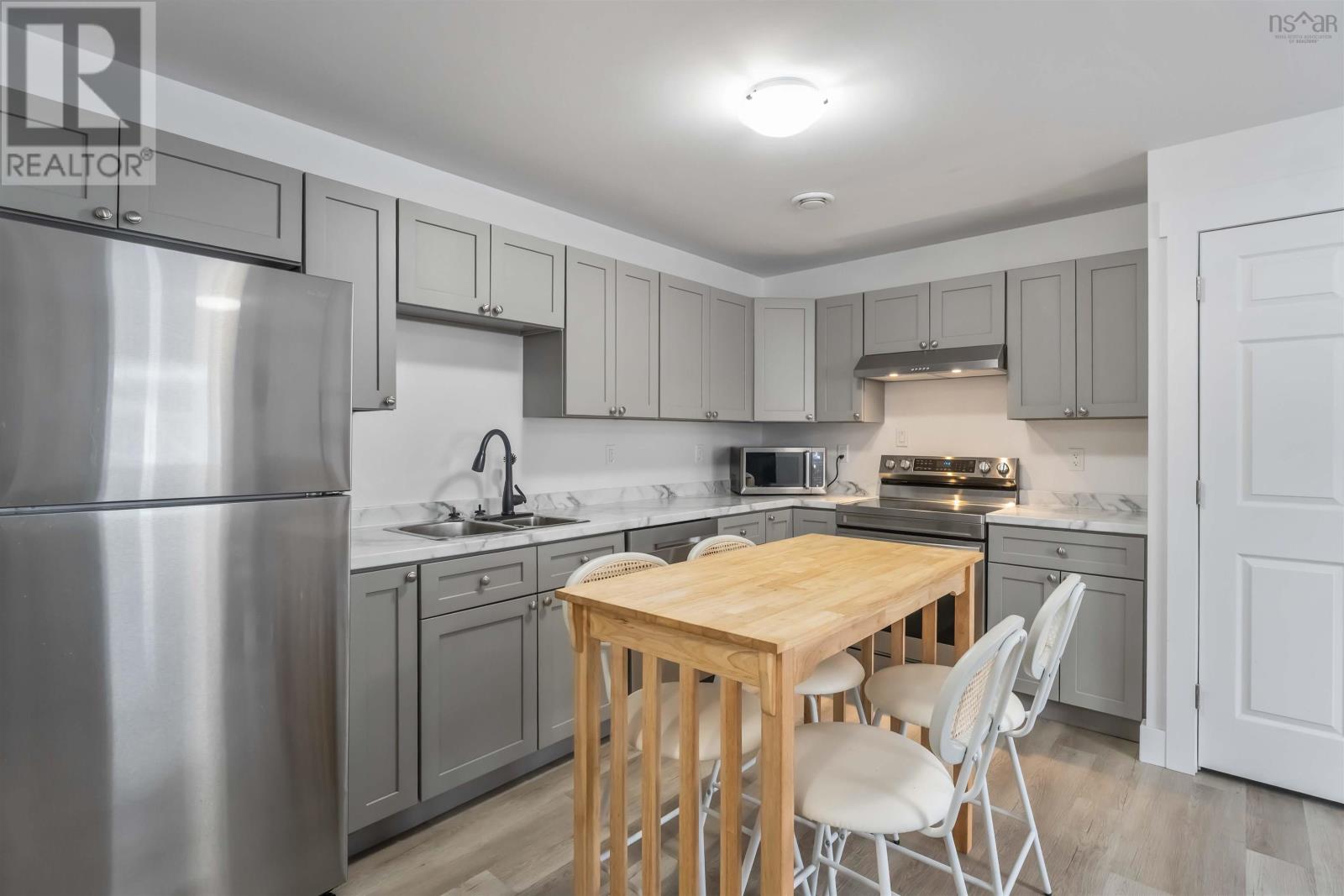 1029 UPPER CHURCH STREET - 9