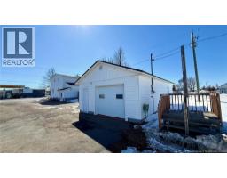Dining room - 148-150 Boul. J.d. Gauthier, Shippagan, NB E8S2K9 Photo 12