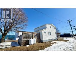 Bedroom - 148-150 Boul. J.d. Gauthier, Shippagan, NB E8S2K9 Photo 6