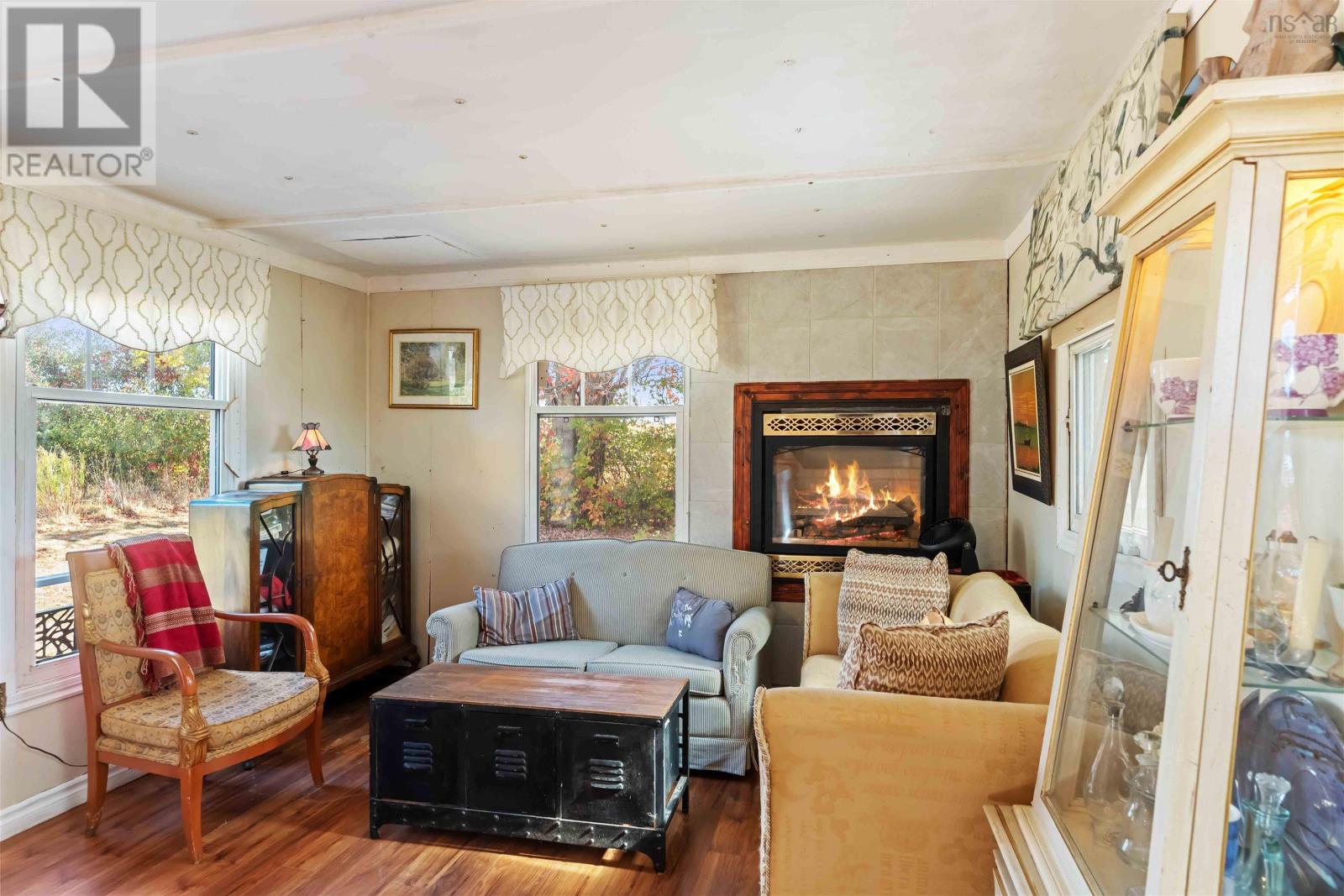 Property 11 of 50 of 3199 Brooklyn Street