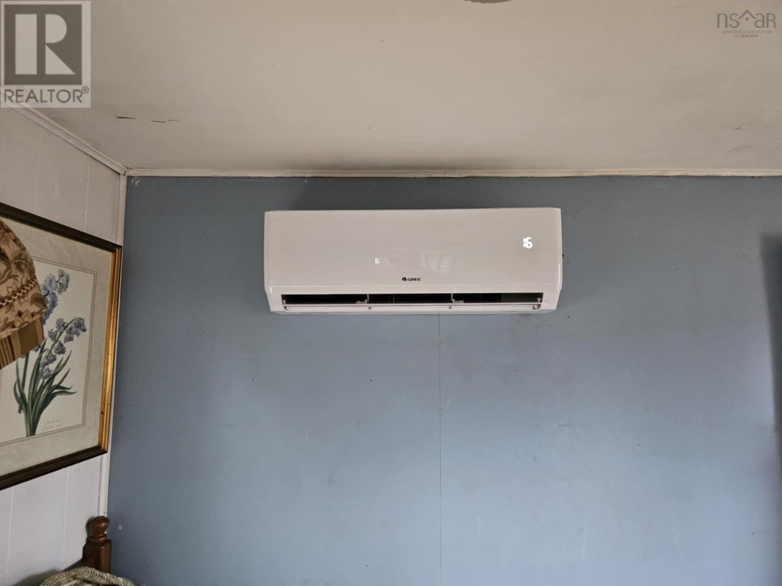 Property 36 of 50 of 3199 Brooklyn Street