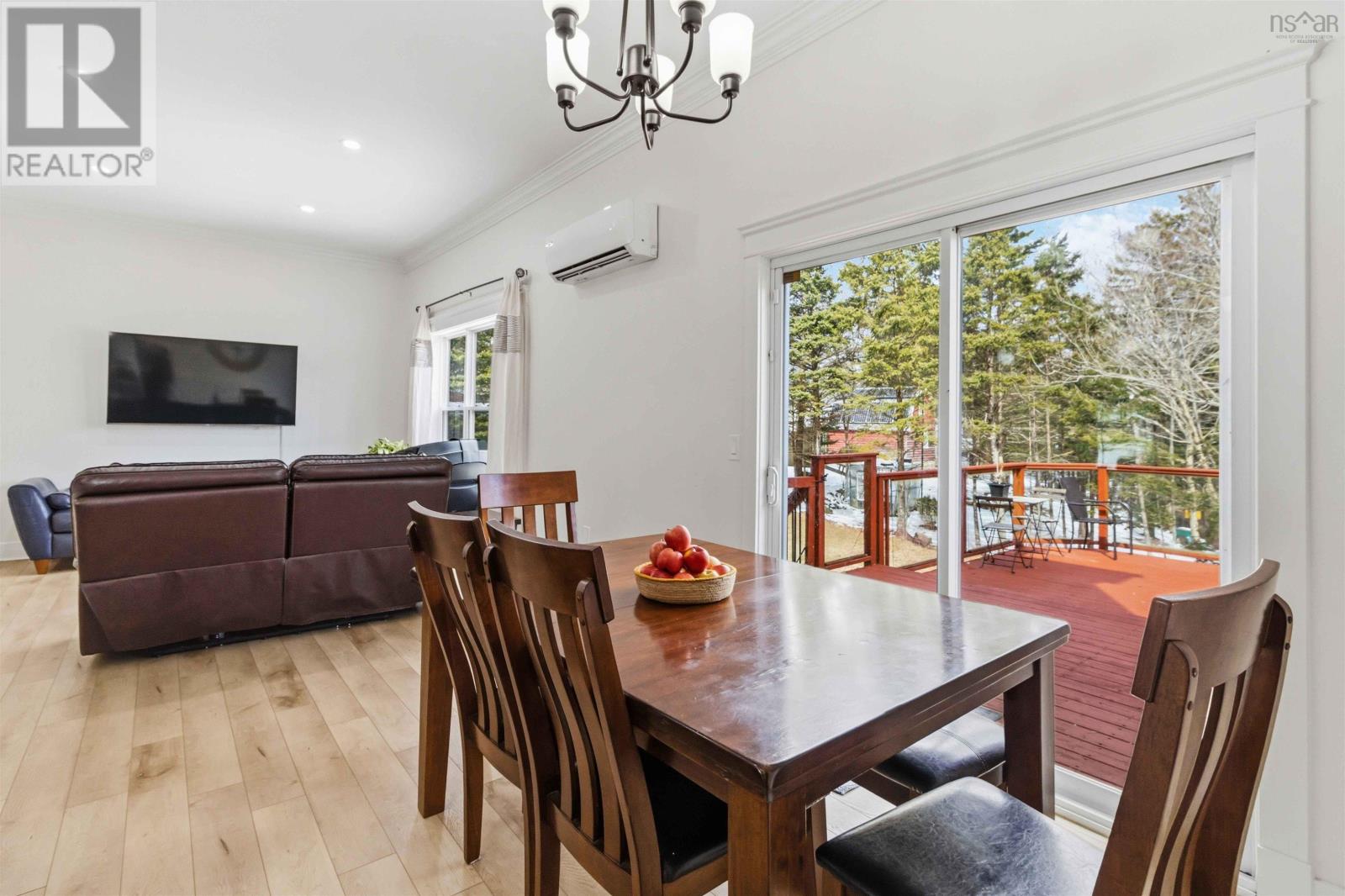 6 RIVERWOOD DRIVE - 16