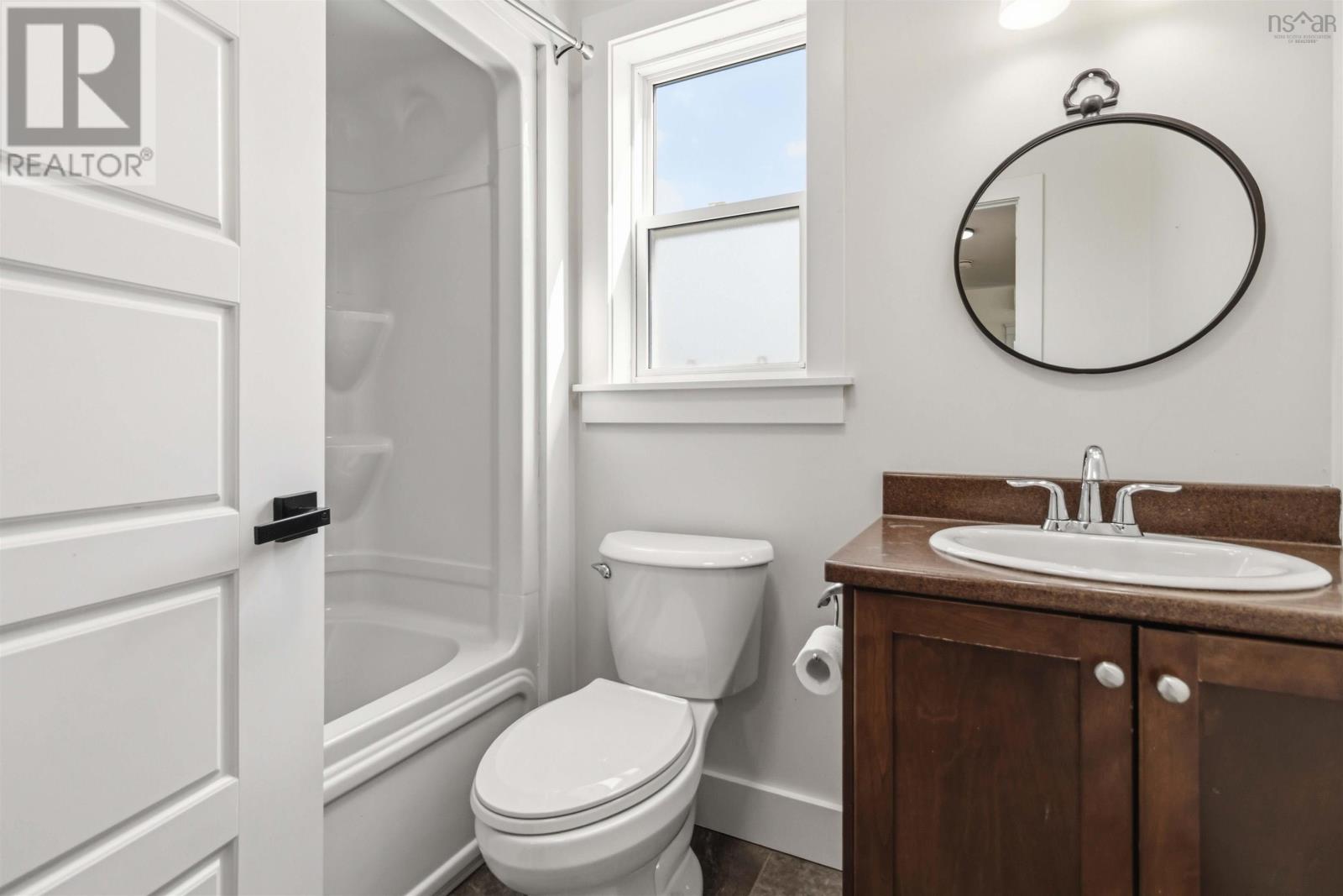 6 RIVERWOOD DRIVE - 26