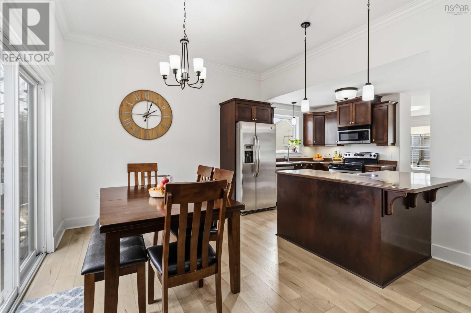 6 RIVERWOOD DRIVE - 19