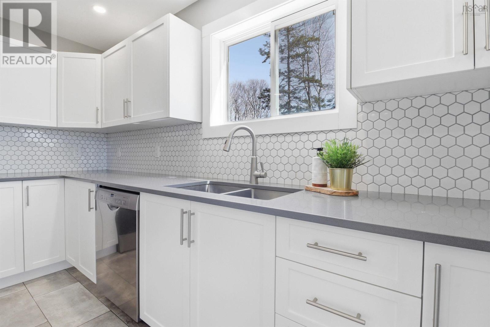 Property 16 of 44 of 55 Tori Lane