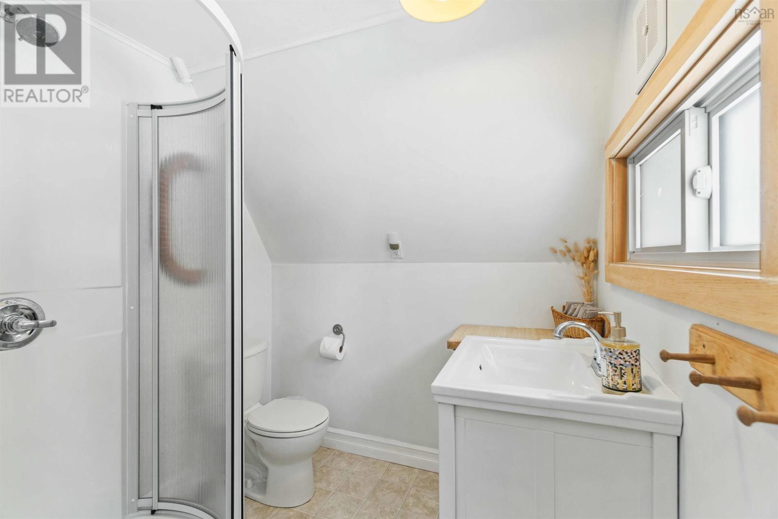 Property 19 of 30 of 110 East Lake Road