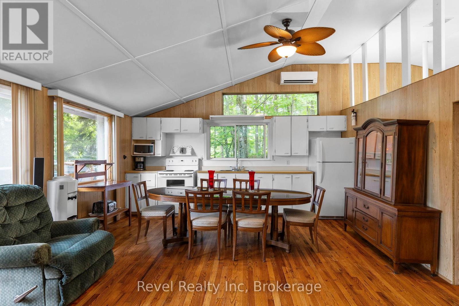 1096 COWAN PARK ROAD - 1