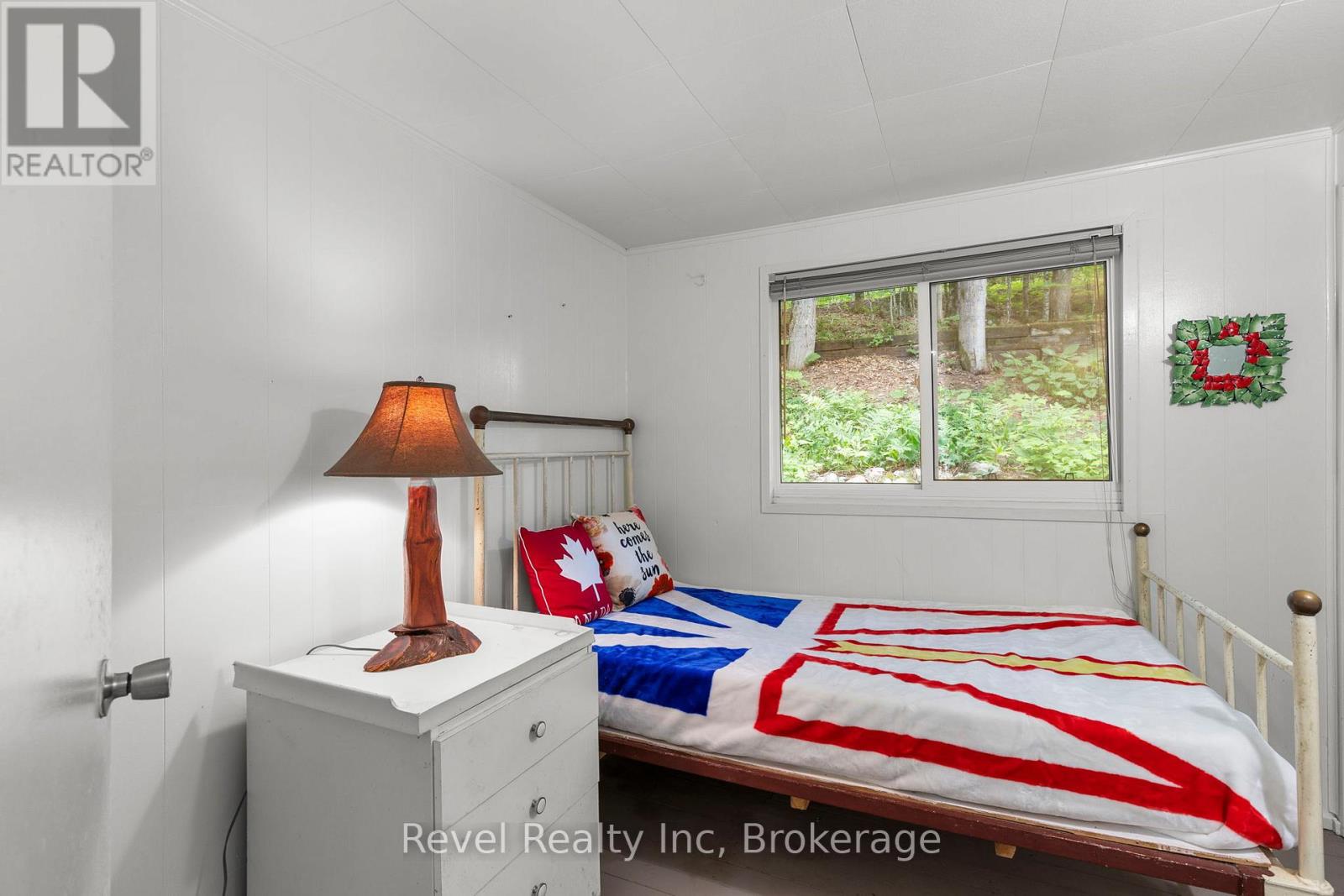 1096 COWAN PARK ROAD - 11