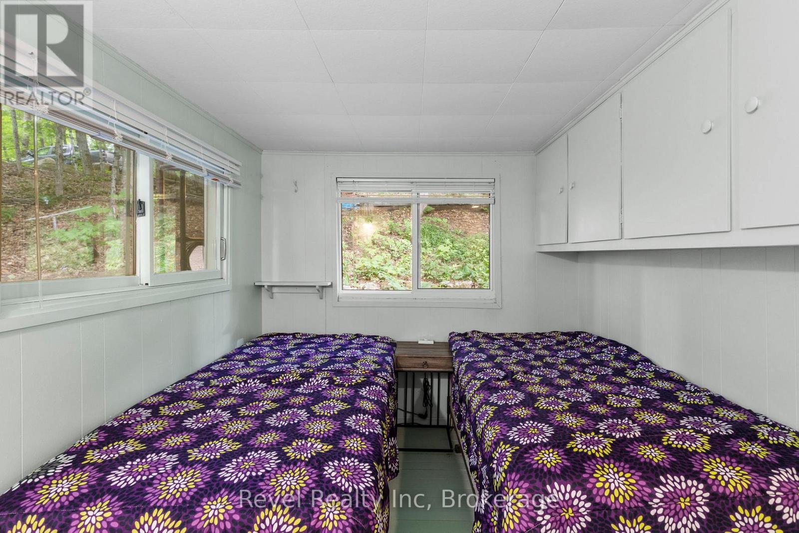 1096 COWAN PARK ROAD - 9