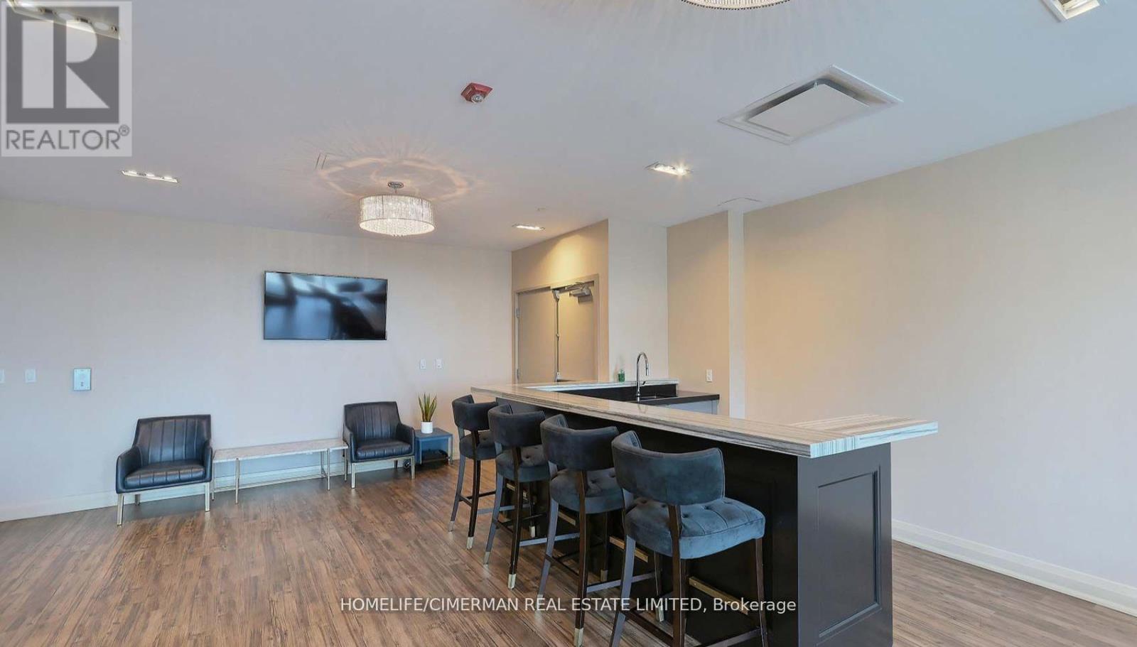 #1604 1486 BATHURST STREET - 18