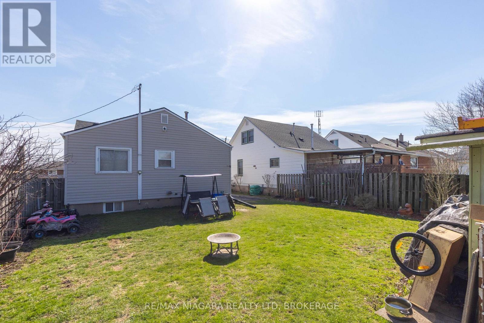 42 DOUGLAS STREET - 13