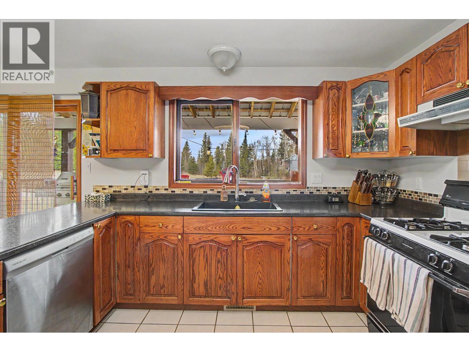 4220 DAMMS ROAD - 11