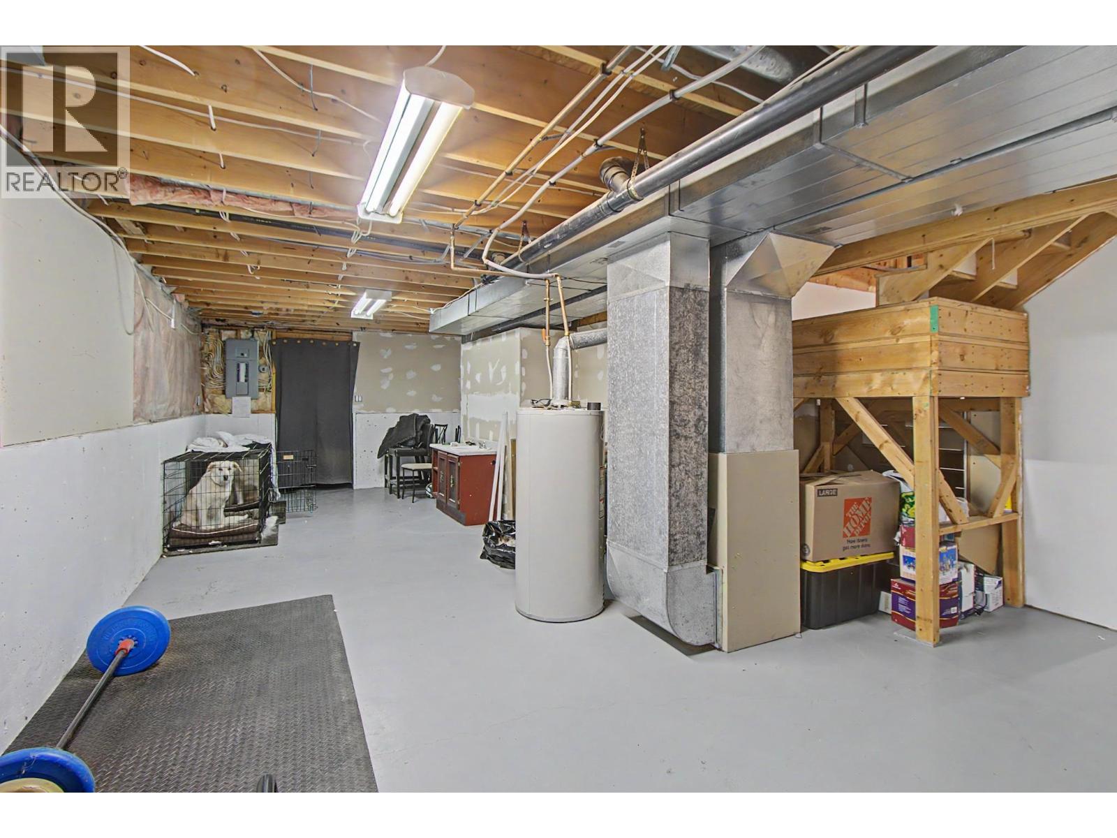 4220 DAMMS ROAD - 32