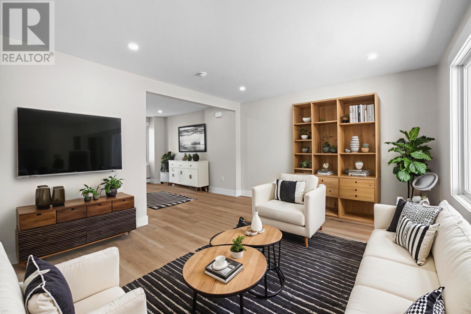 #C 176 ST. PETER'S ROAD - Image 3