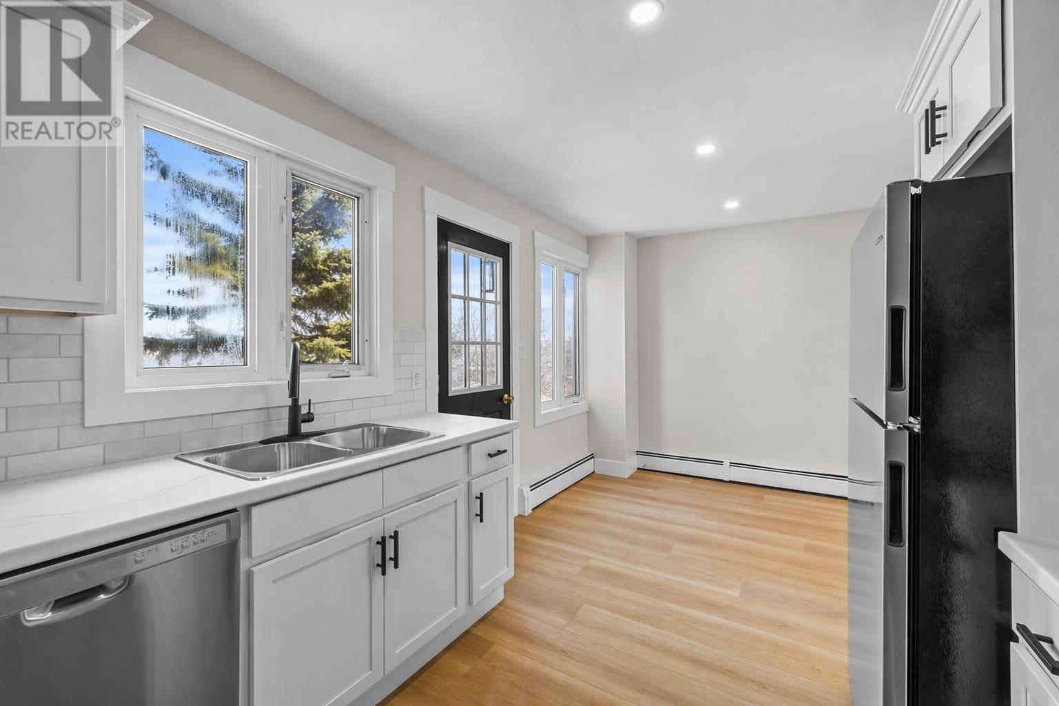 #C 176 ST. PETER'S ROAD - 7