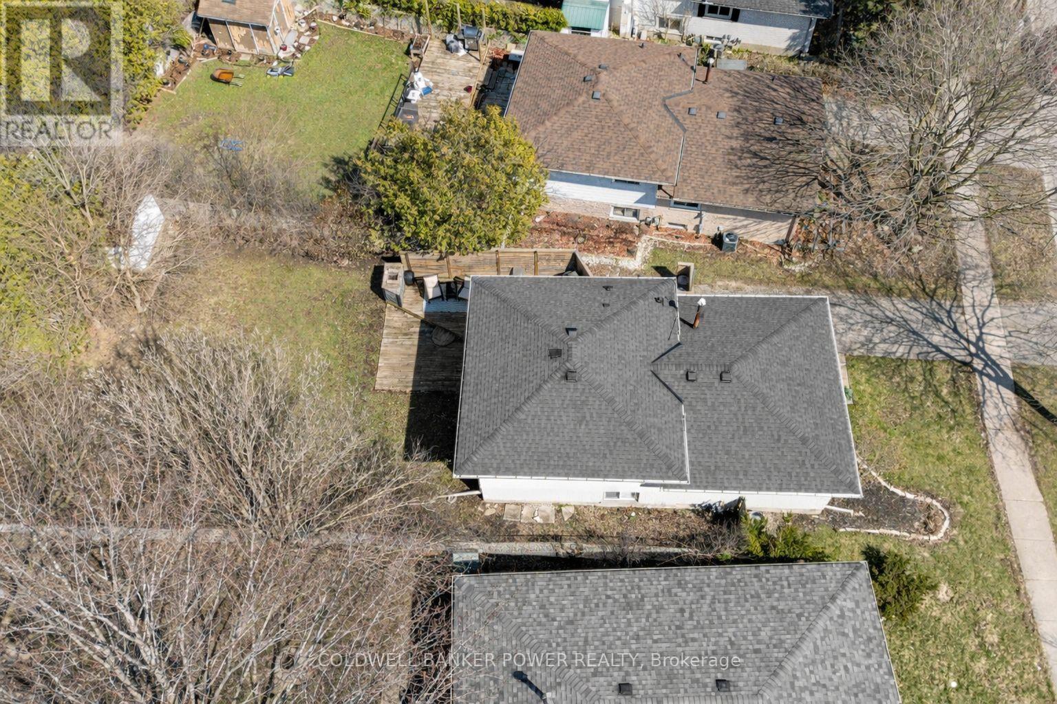 402 FERNDALE AVENUE Property Photo