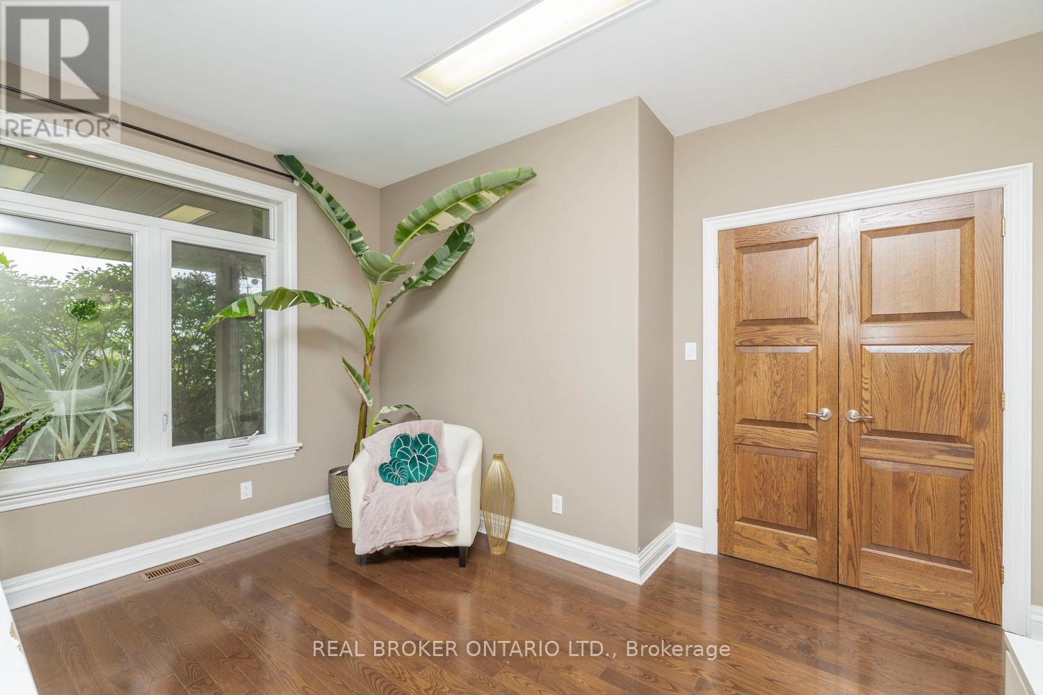 Office for Sale in Ottawa – 2188 ROBERTSON ROAD, Ottawa – MLS# X11979263 - Image 29