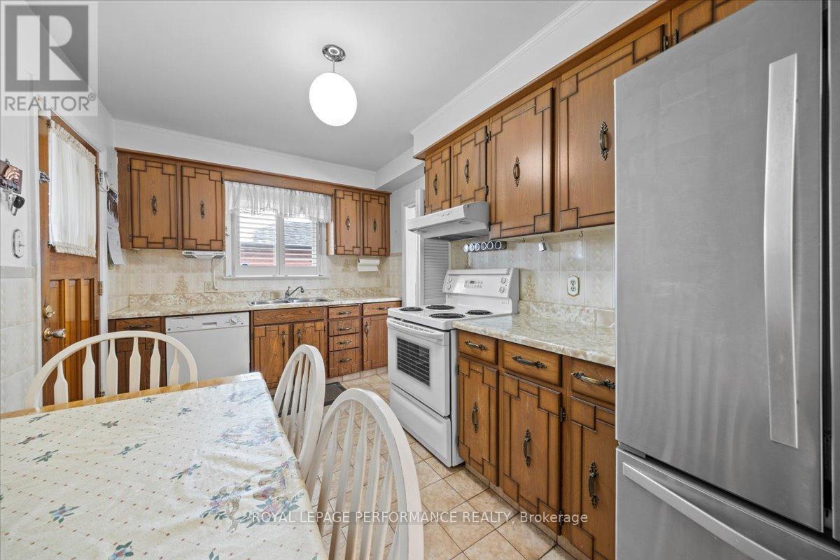 1075 SECORD AVENUE - 15