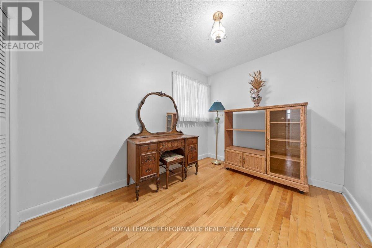 1075 SECORD AVENUE - 18