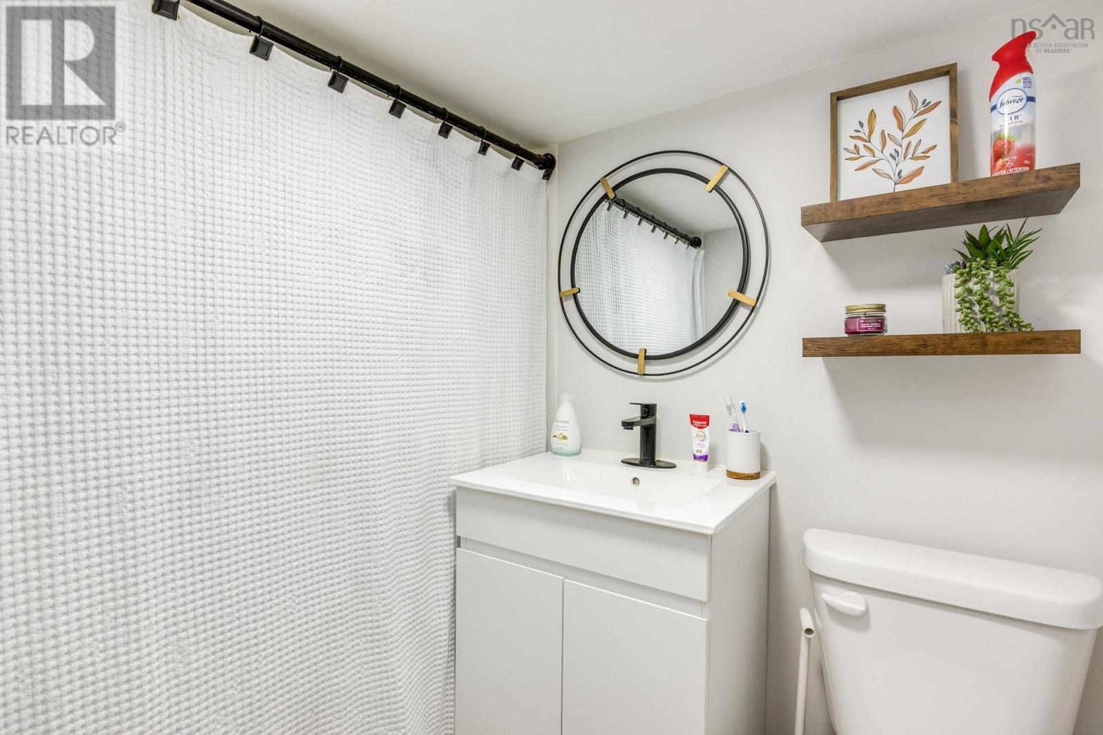 405 STEAD STREET - 39