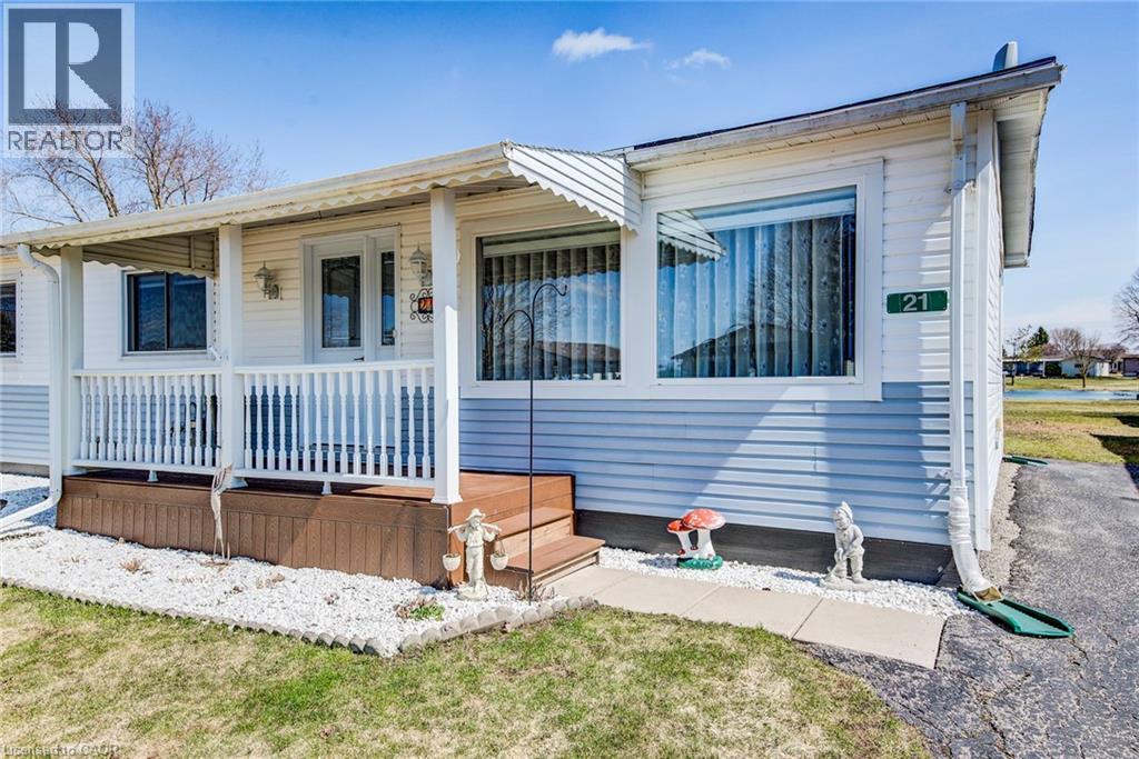 21 FAIRVIEW Crescent