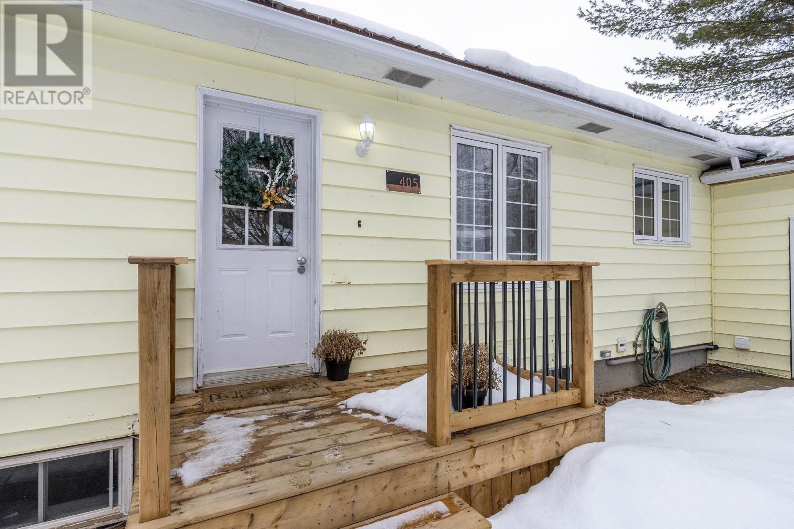 405 STEAD STREET - 47