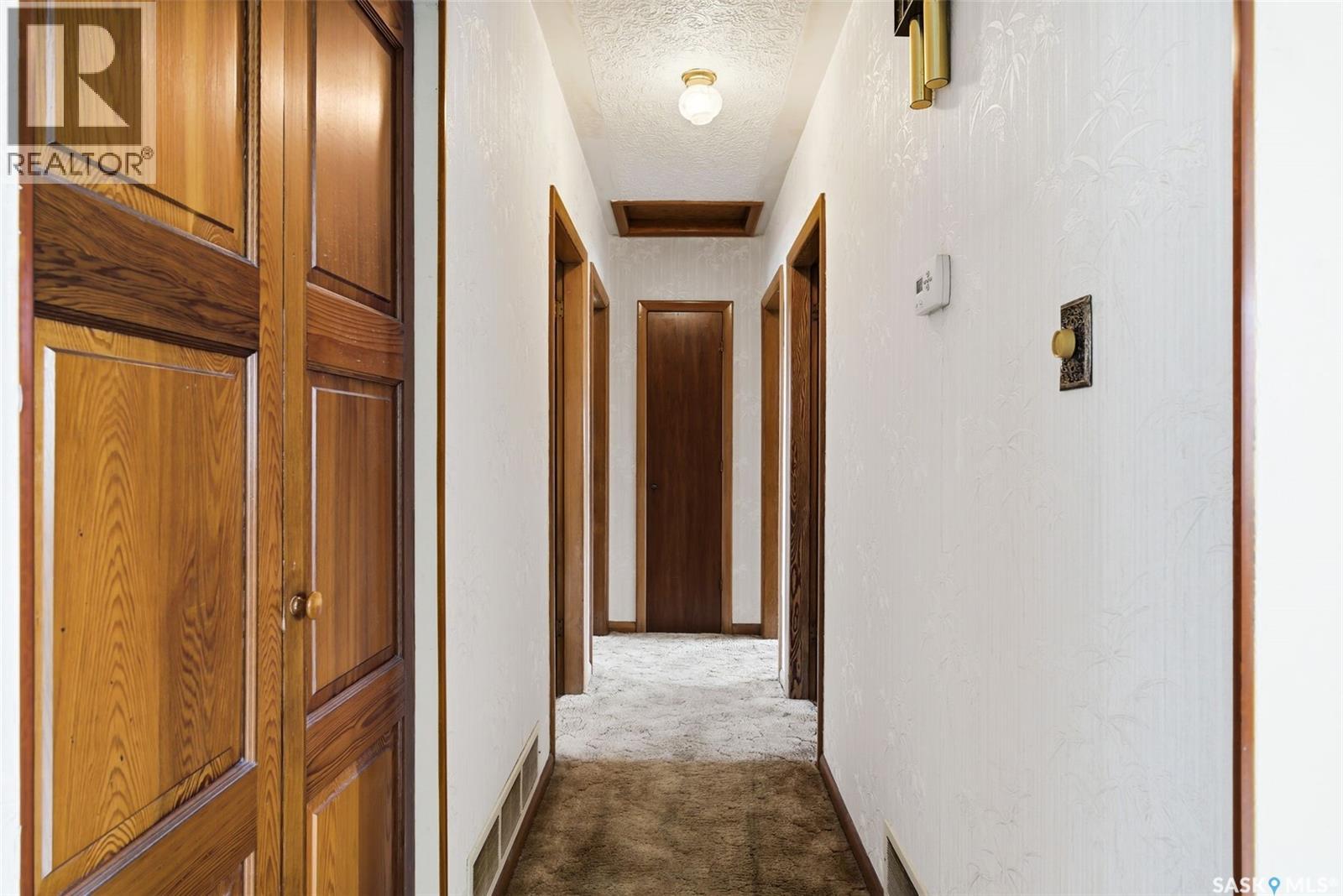 101 MCNAB CRESCENT - 12