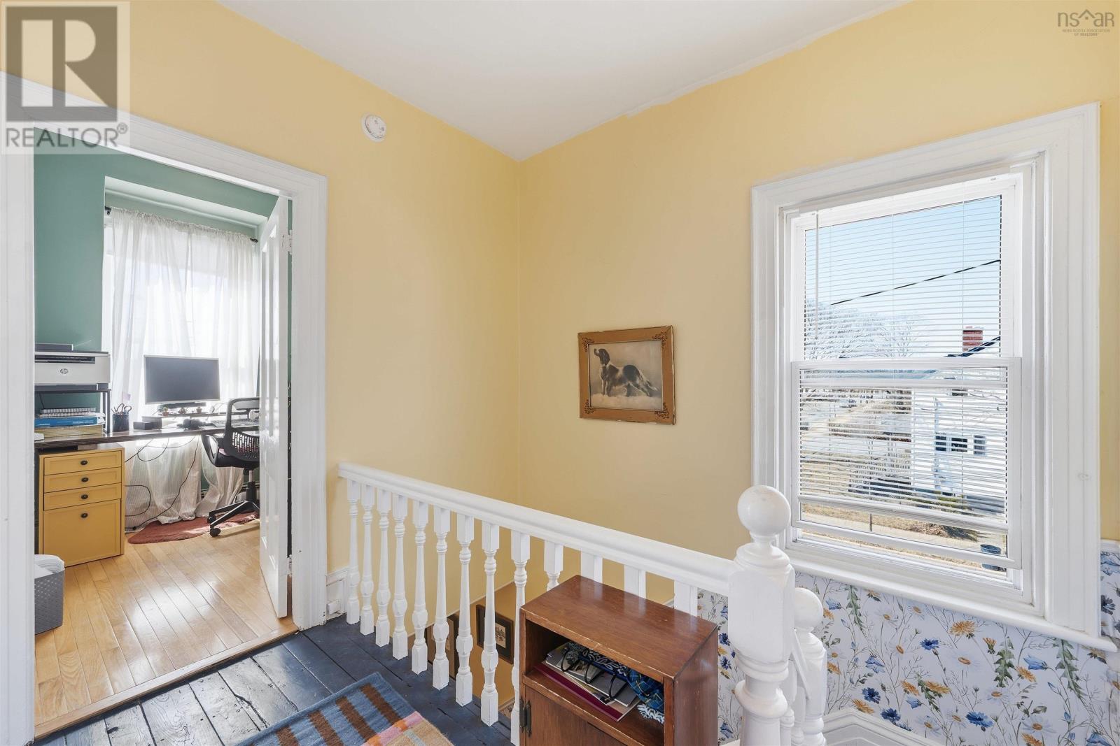 Property 23 of 44 of 154 VICTORIA Road