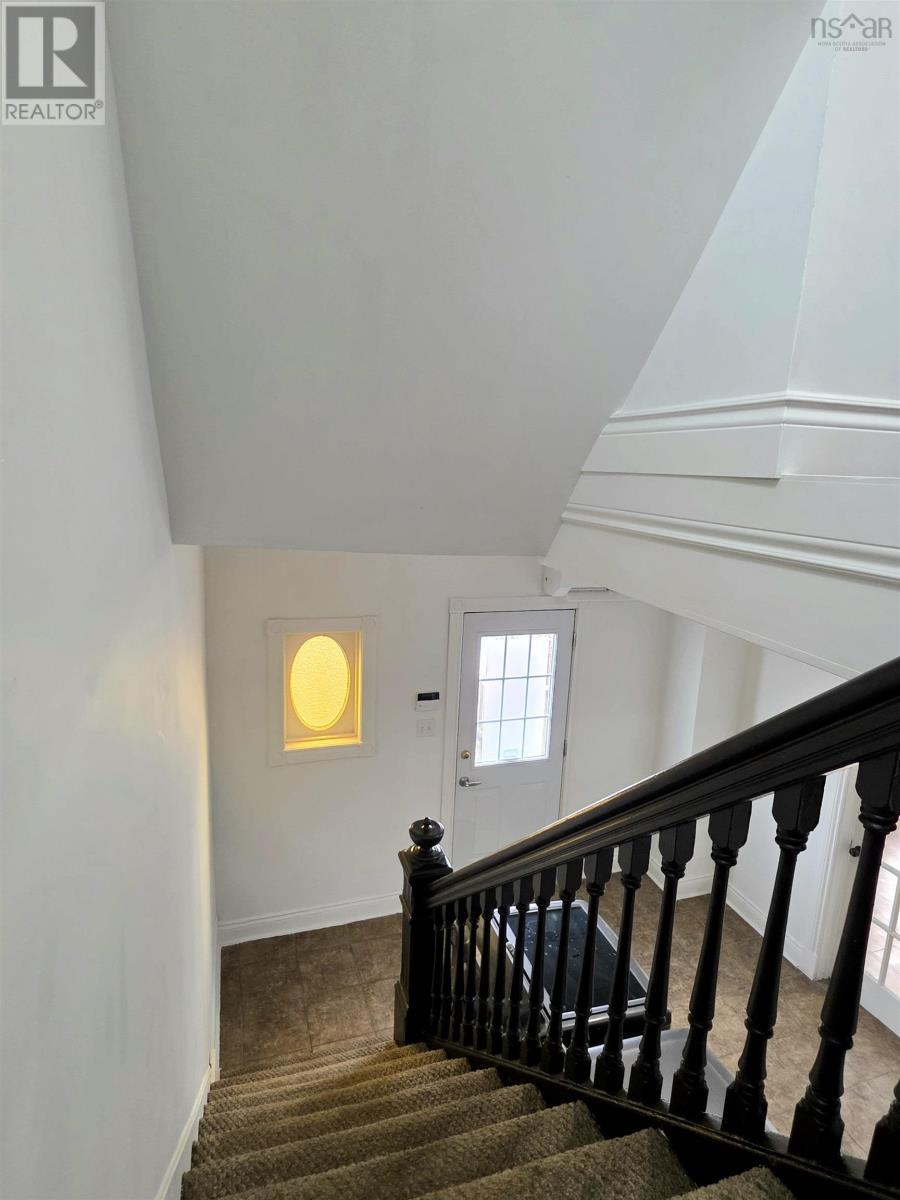 Property 39 of 43 of 797 Victoria Road