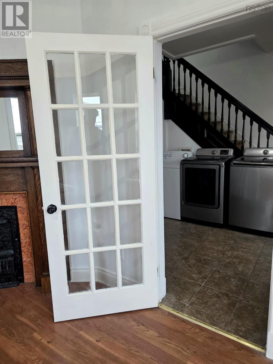 Property 6 of 43 of 797 Victoria Road