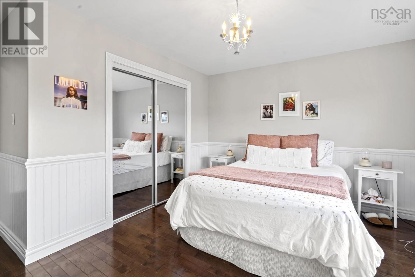 Property 24 of 51 of 206 Ravines Drive