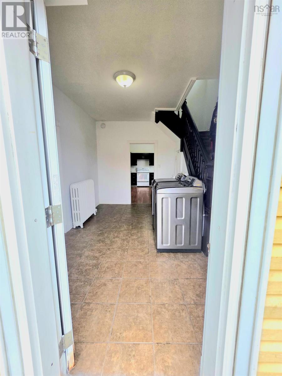 Property 28 of 43 of 797 Victoria Road