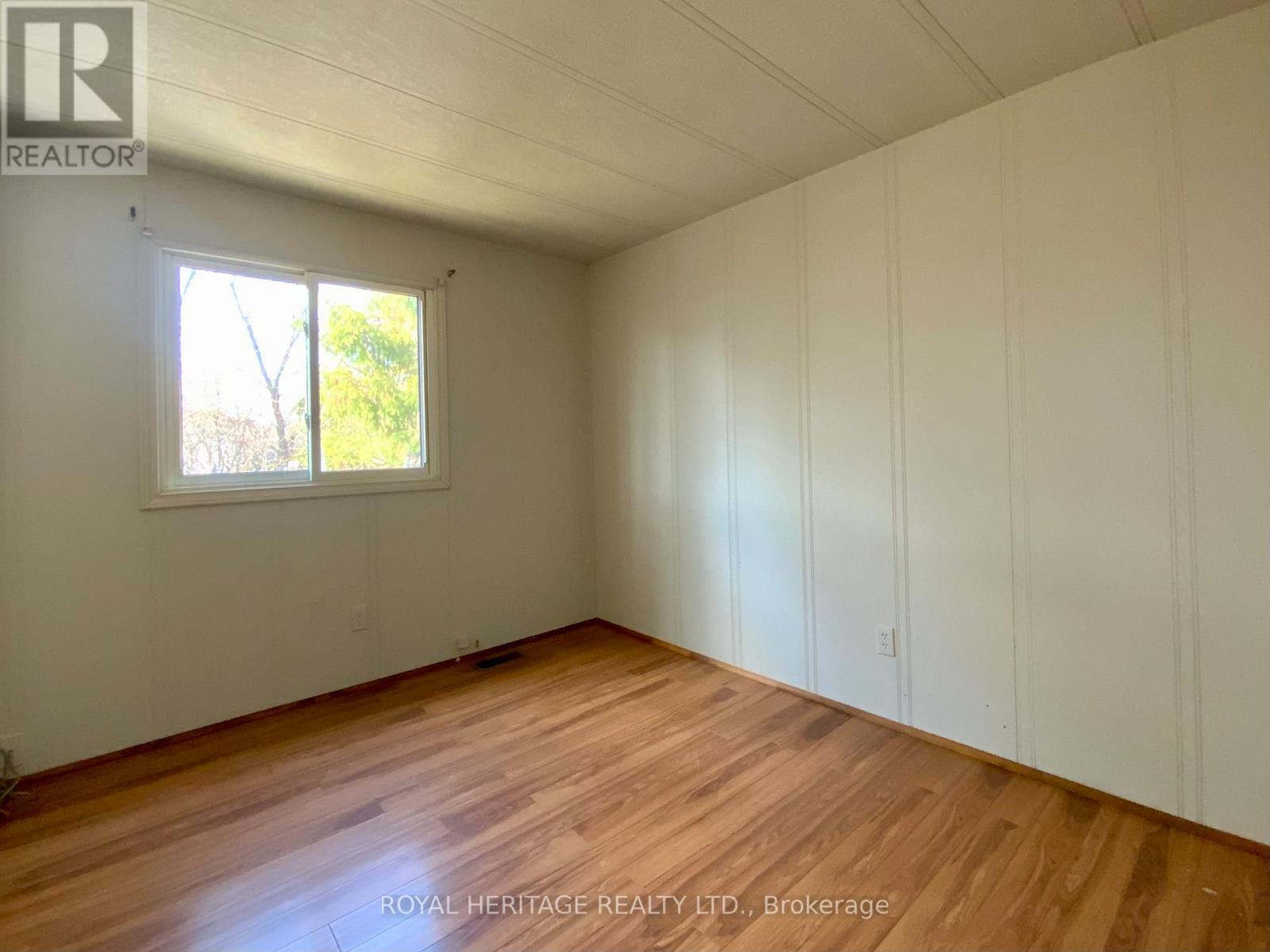 39 CIRCLE DRIVE - 25