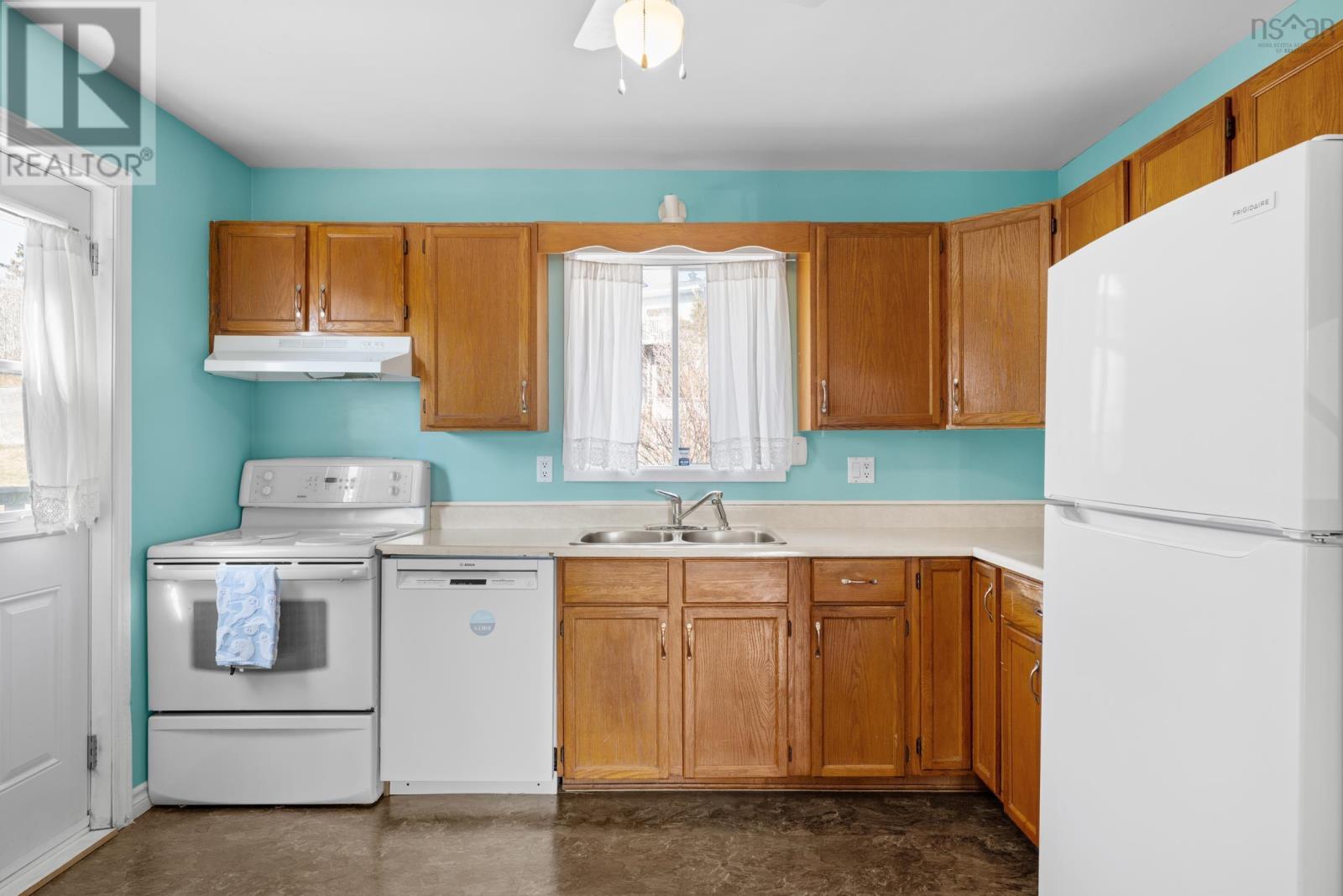 Property 14 of 36 of 27 Longstaff Court