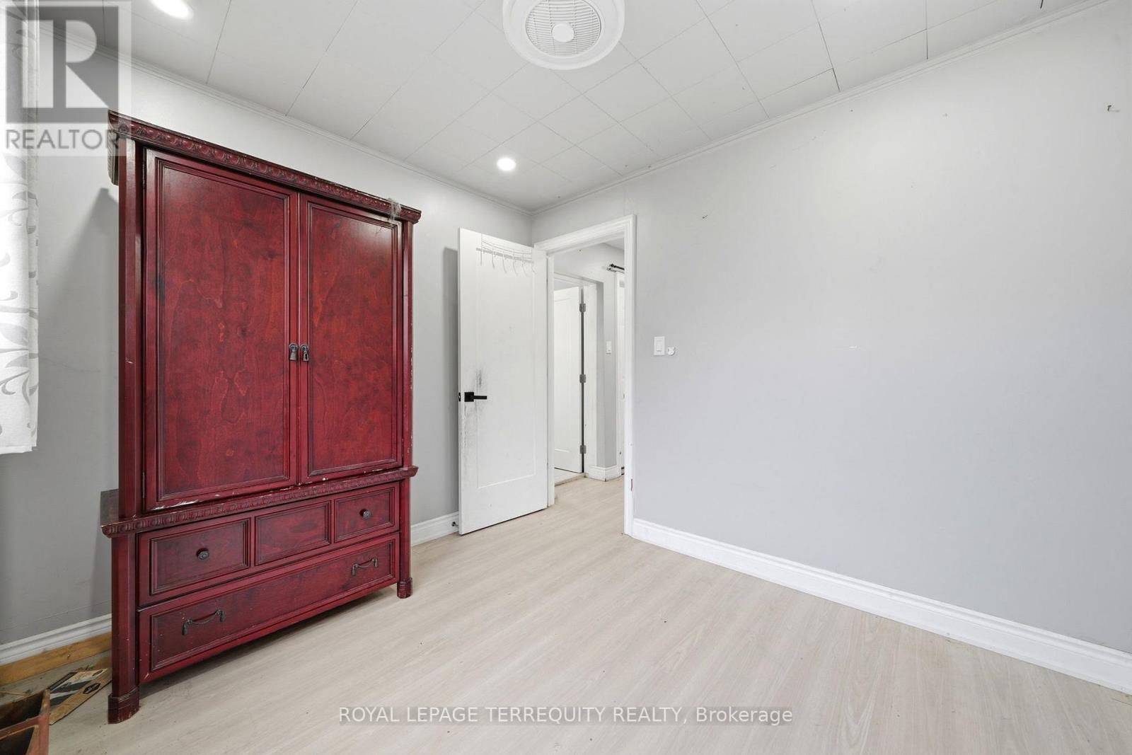2038 ST JOHNS ROAD - 22
