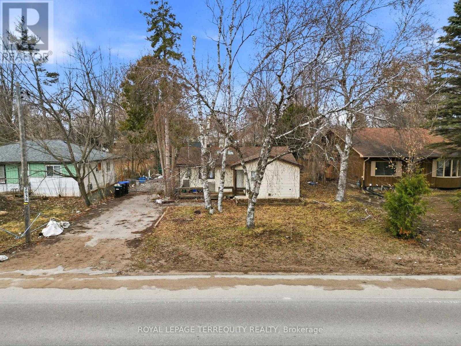 2038 ST JOHNS ROAD - 27