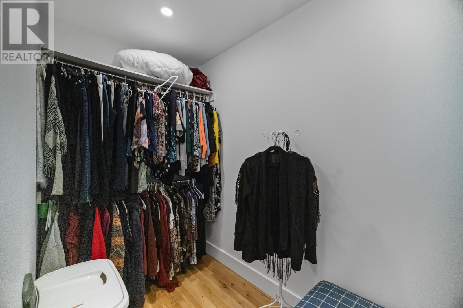 40 LANGLEY ROAD - 24