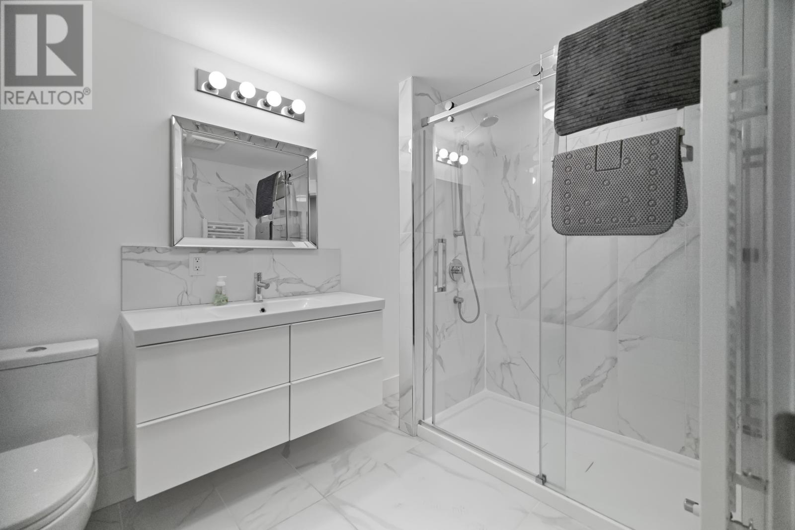 40 LANGLEY ROAD - 40