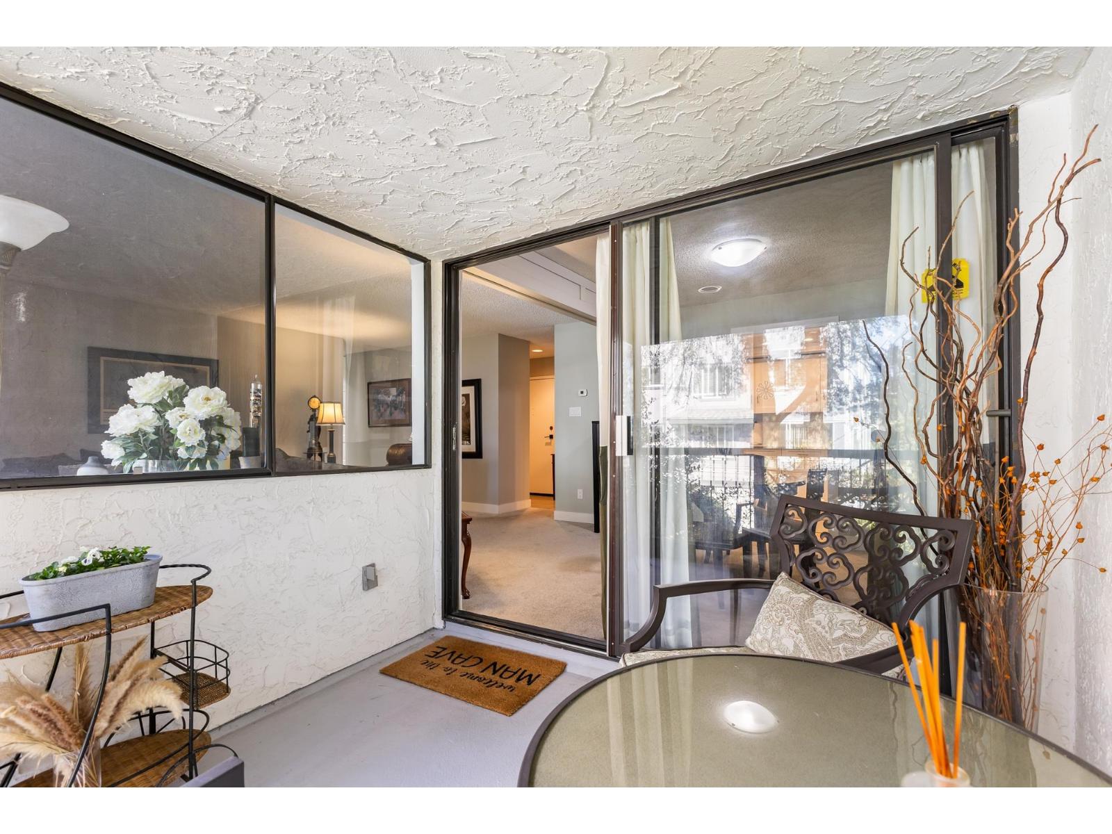 203 1379 MERKLIN STREET, White Rock