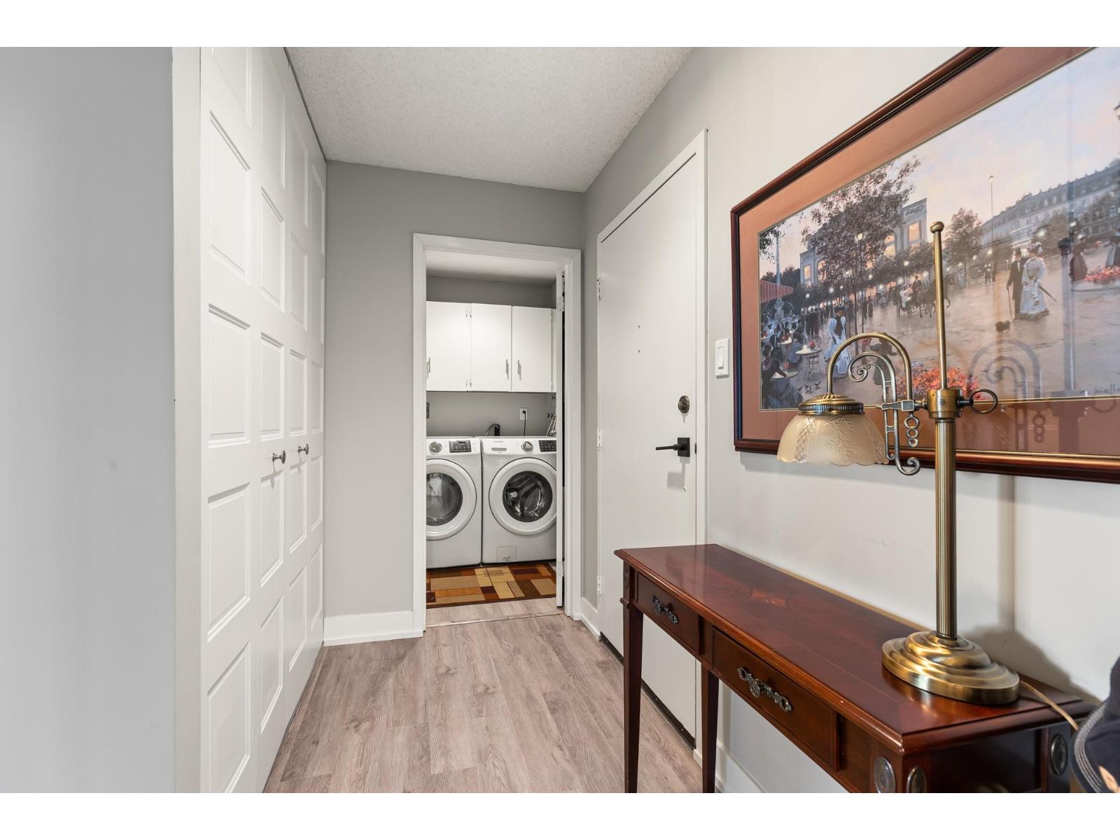 203 1379 MERKLIN STREET, White Rock