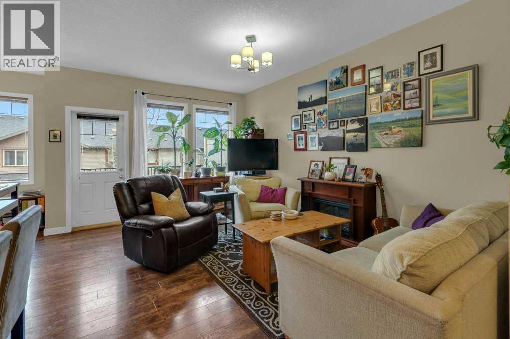 413 River Avenue, Cochrane