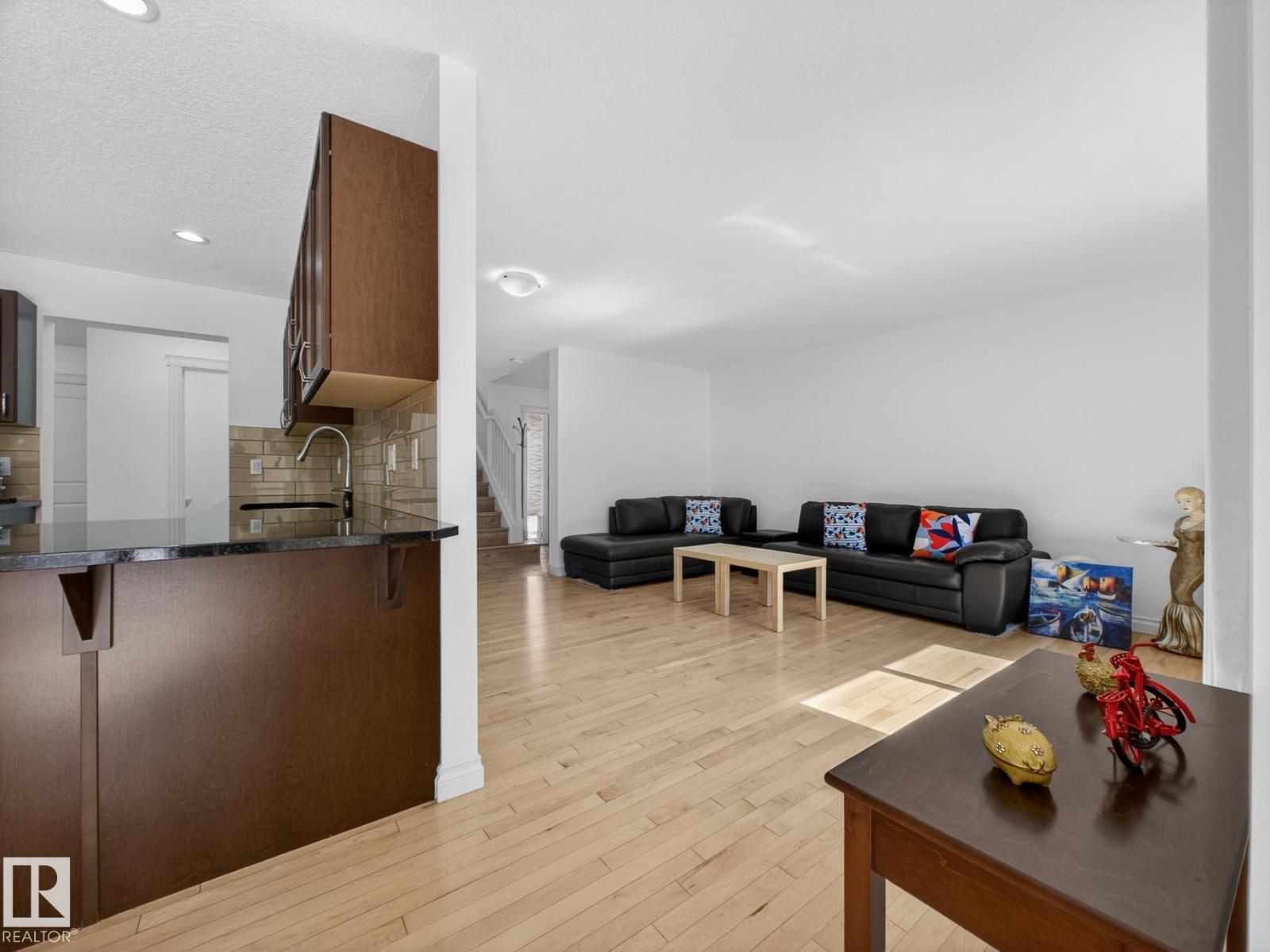 718 ADAMS WY SW - 10