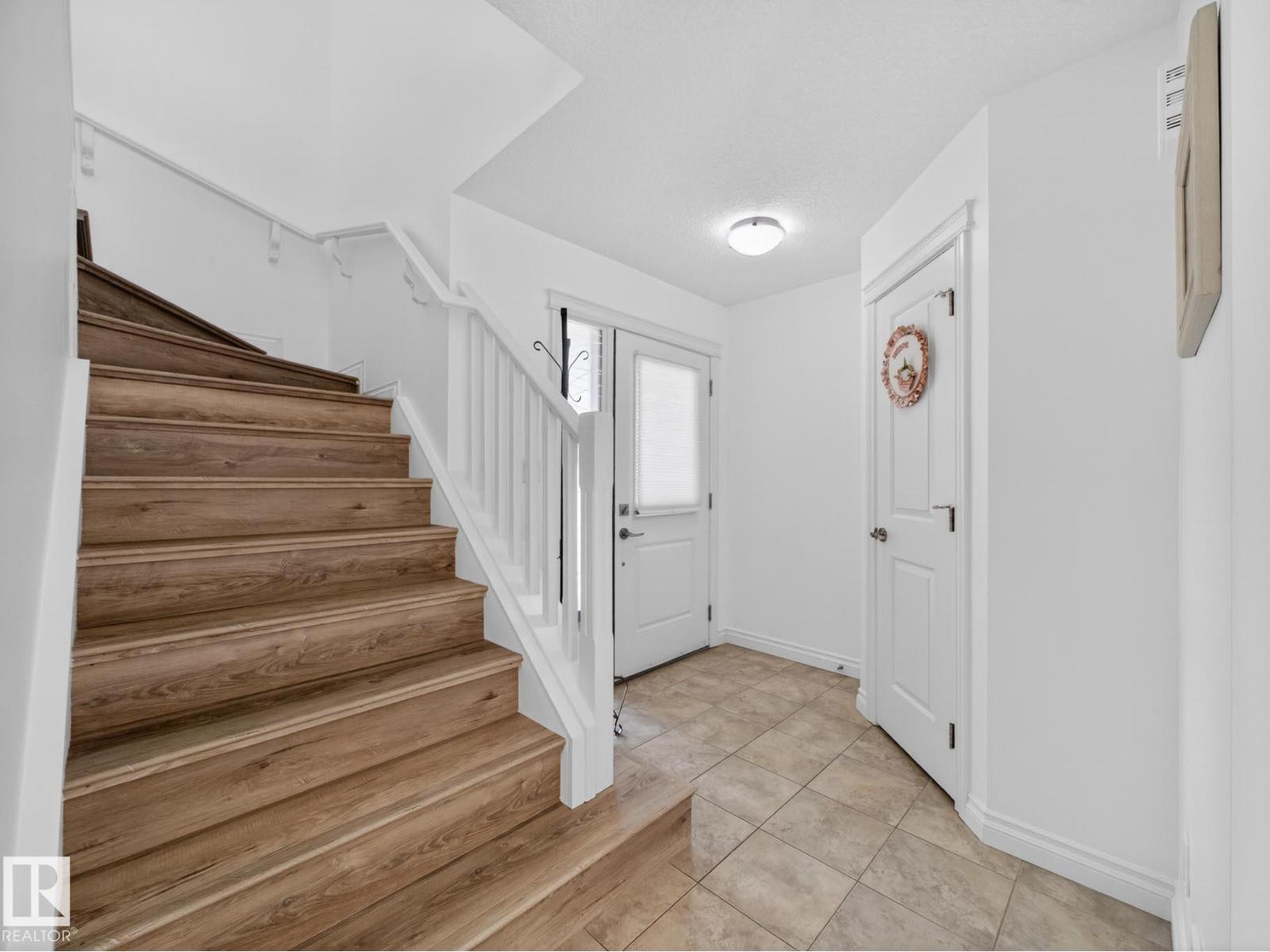 718 ADAMS WY SW - 21