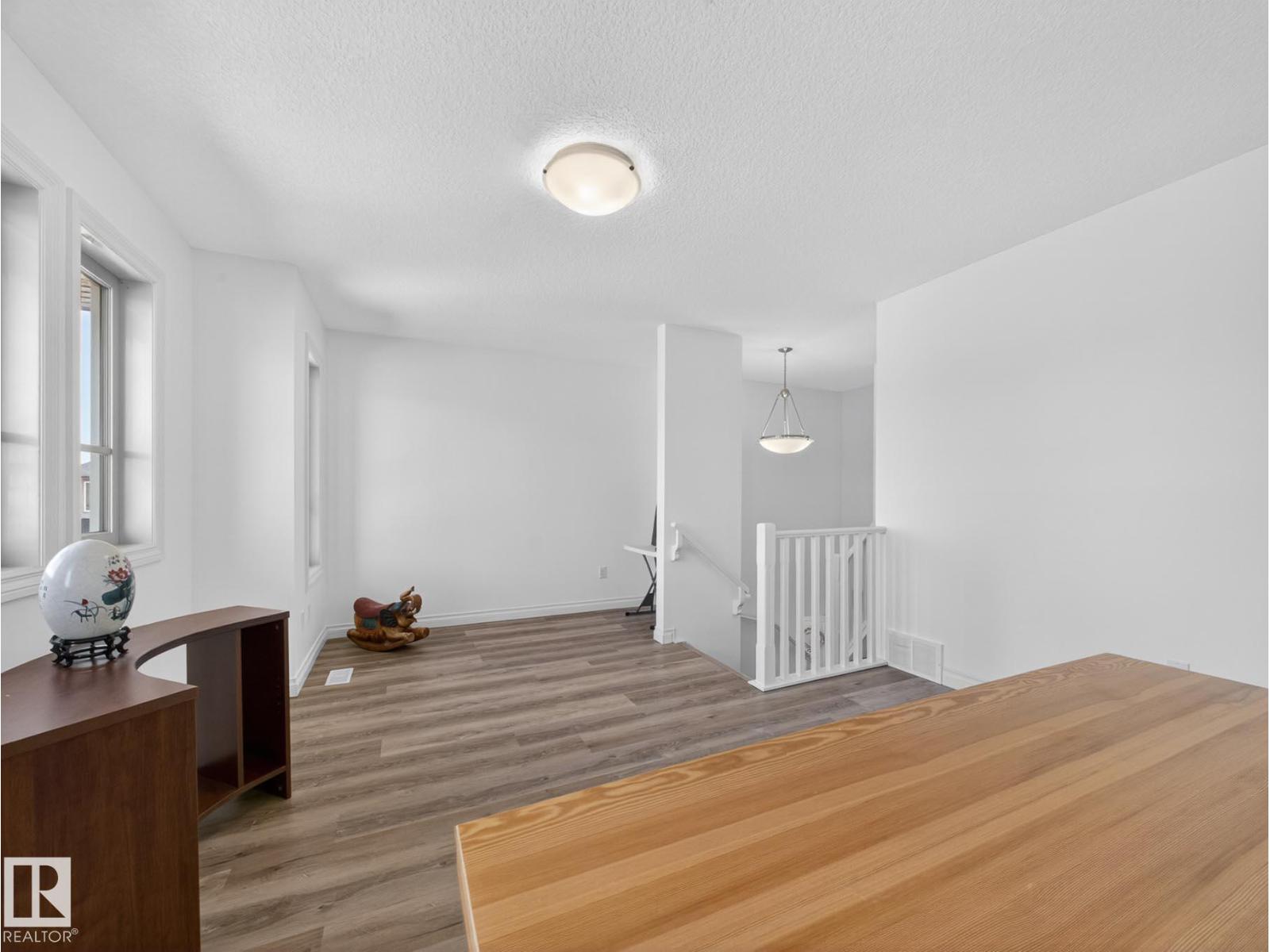 718 ADAMS WY SW - 25