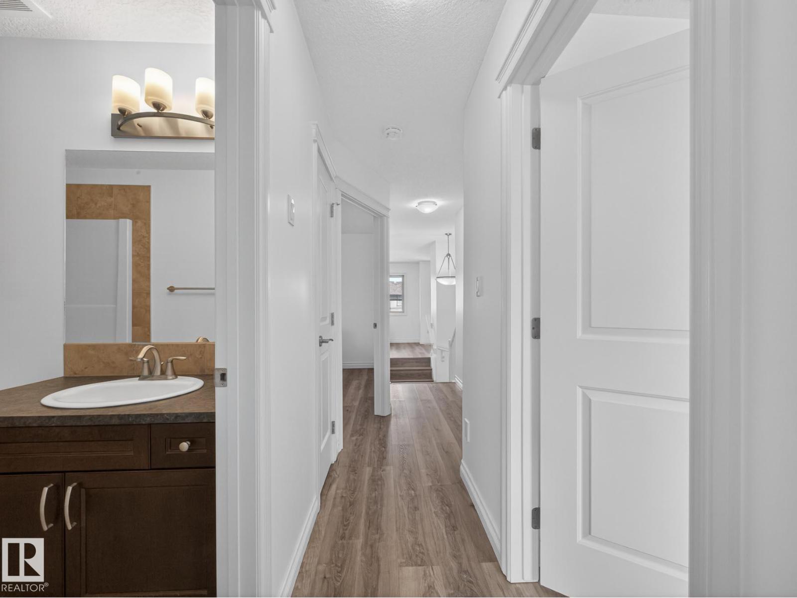 718 ADAMS WY SW - 34