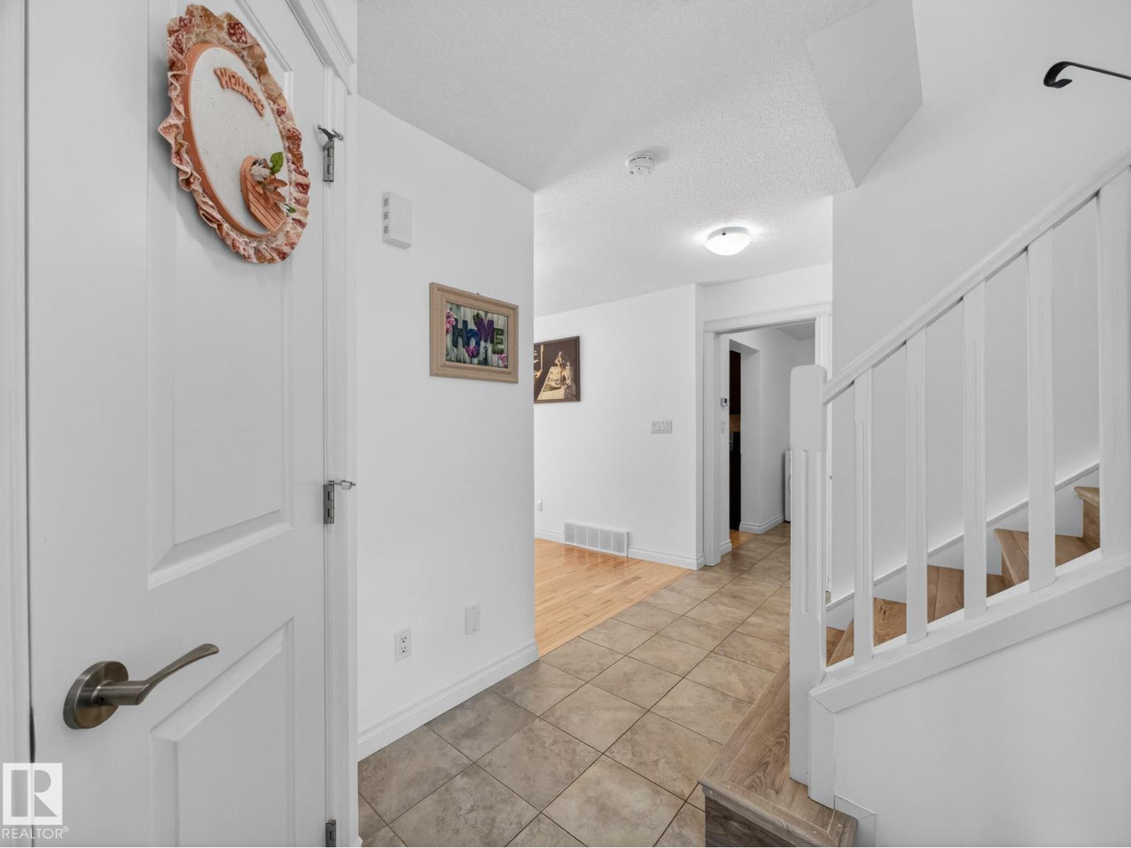 718 ADAMS WY SW - 4