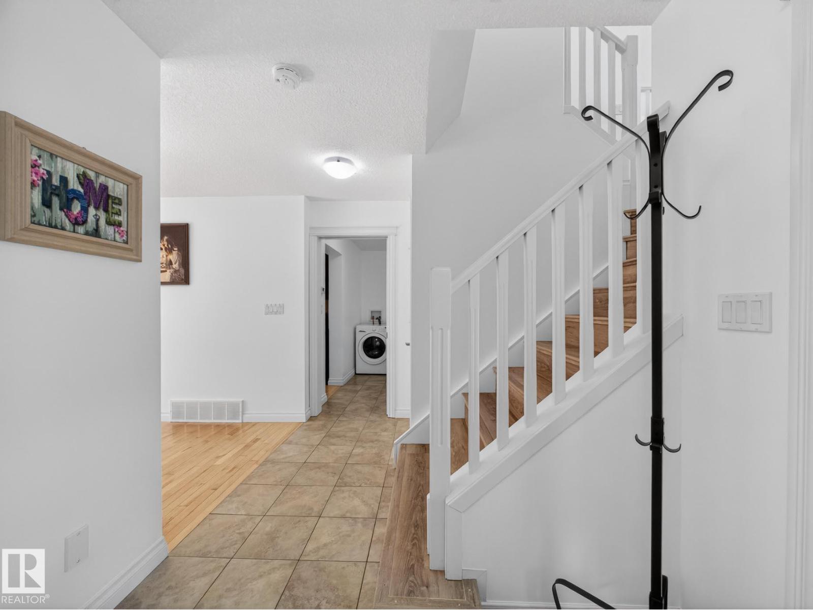 718 ADAMS WY SW - 5