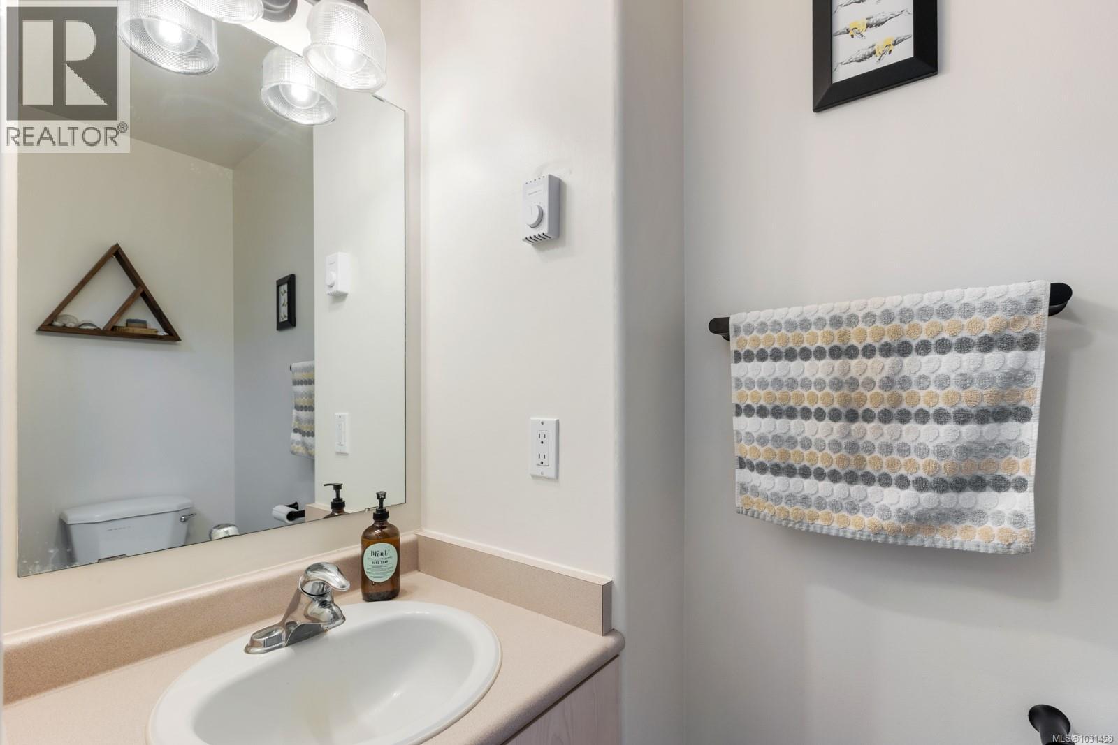 #101 720 ASPEN RD - 23